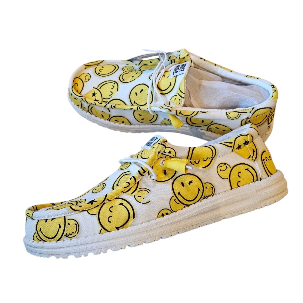 Hey Dude Wally Smiley World White Yellow NEW Mens Size 12